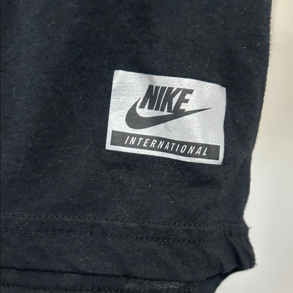 Nike Black Crop Top with Multicolor Stripes - Picture 4 of 4